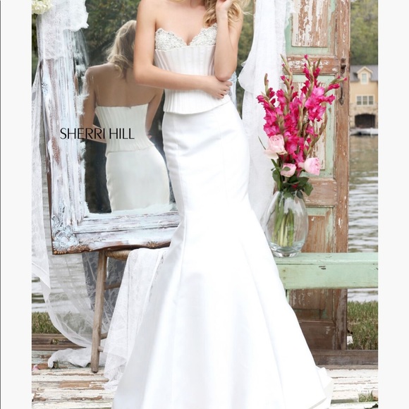 Sherri Hill, No. 50389, Size 6, Red - Picture 5 of 5